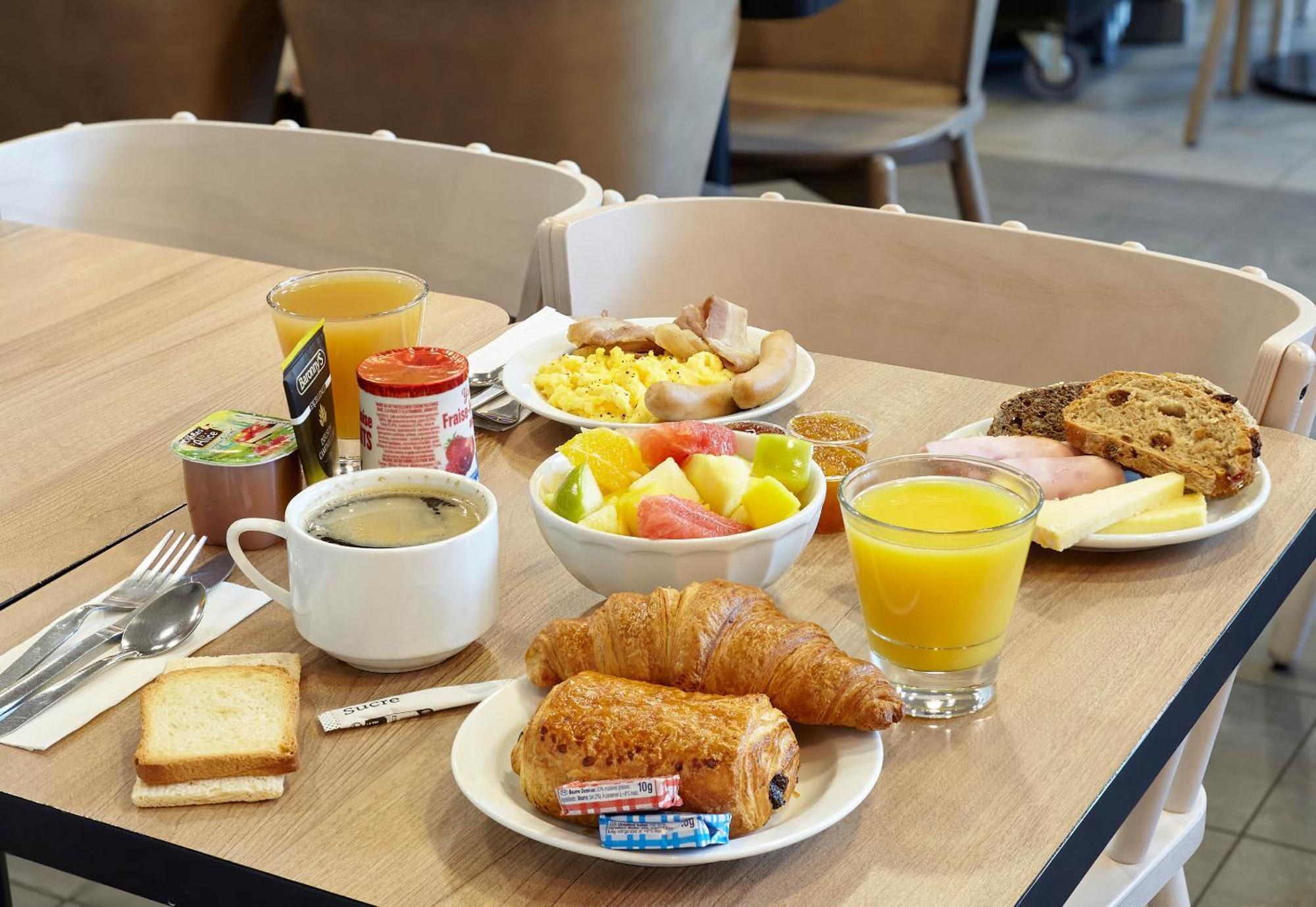 บีแอนด์บี โฮเทล ปารีส แซ็ง-เดอนี เปลเยล Hotel แซงต์-เดอนี ภายนอก รูปภาพ